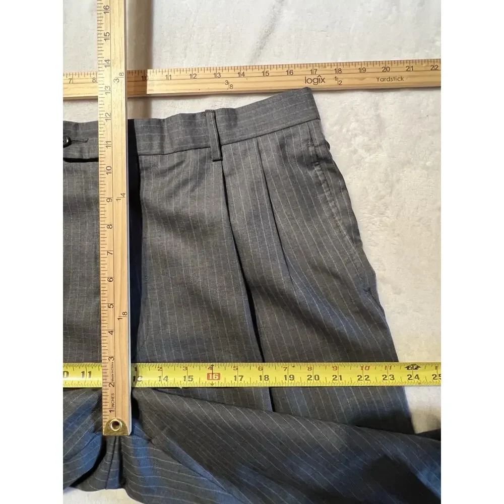 Mint Jos A Bank Signature 40-41R 34x29 Gray with Ice Blue Dashed Stripe Suit Set